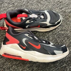 Nike Air Max Bolt (GS) Grey/Bright Crimson Shoe Size 1.5